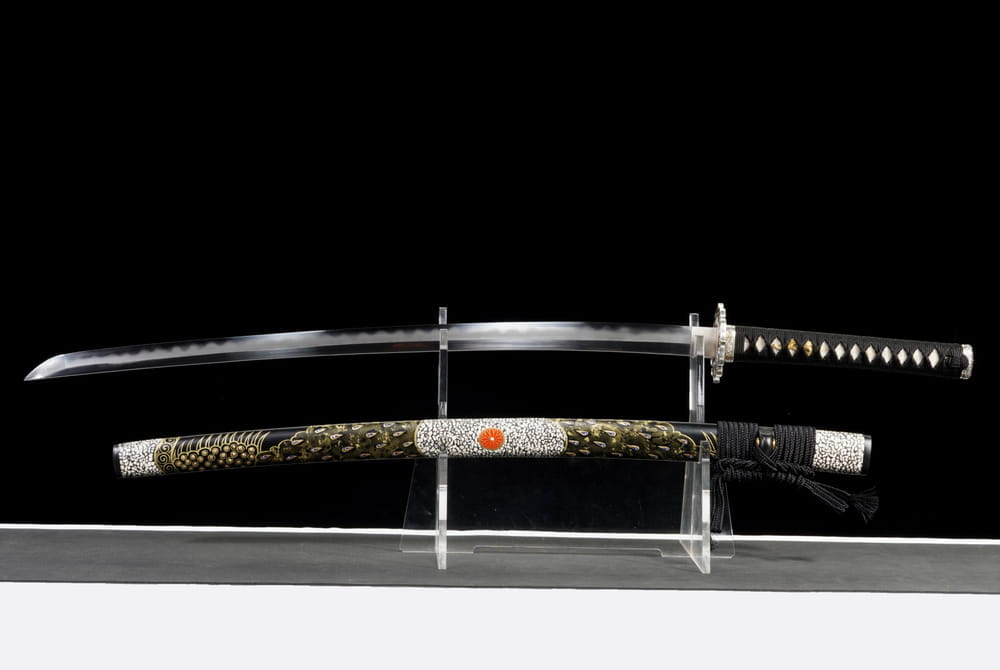 Kokuyō no Kagami Katana